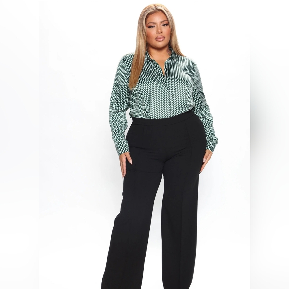 Fashionova Geometric  "Change Your Plans" Satin Button-Up Shirt | Womens Size XL - Picture 6 of 7